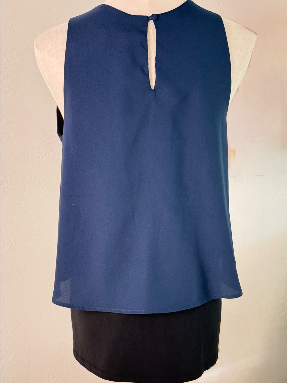 VTG Lucy & Laurel Navy and Black Layered Tank Top Sz:M Minimalist - Picture 8 of 12